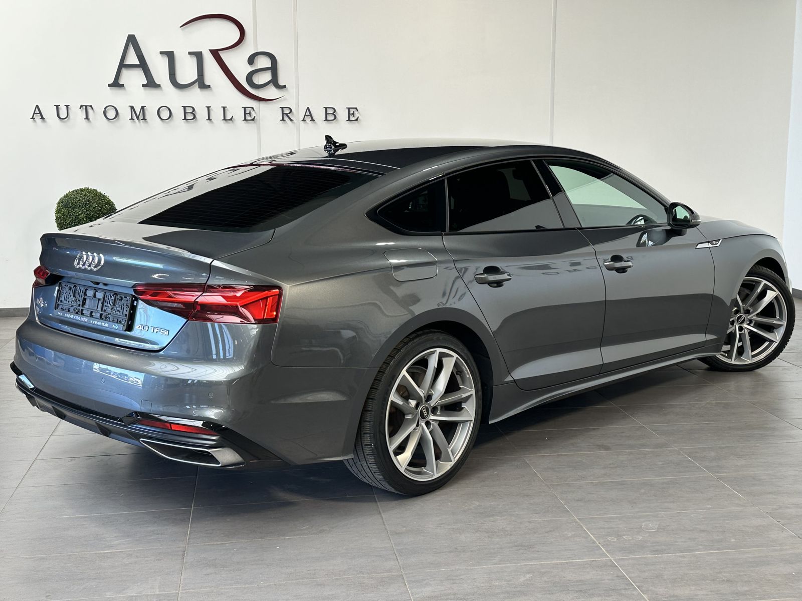 Fahrzeugabbildung Audi A5 SpB 40 TFSI S-Line Black NAV+MATRIX+VCOCK+KAM