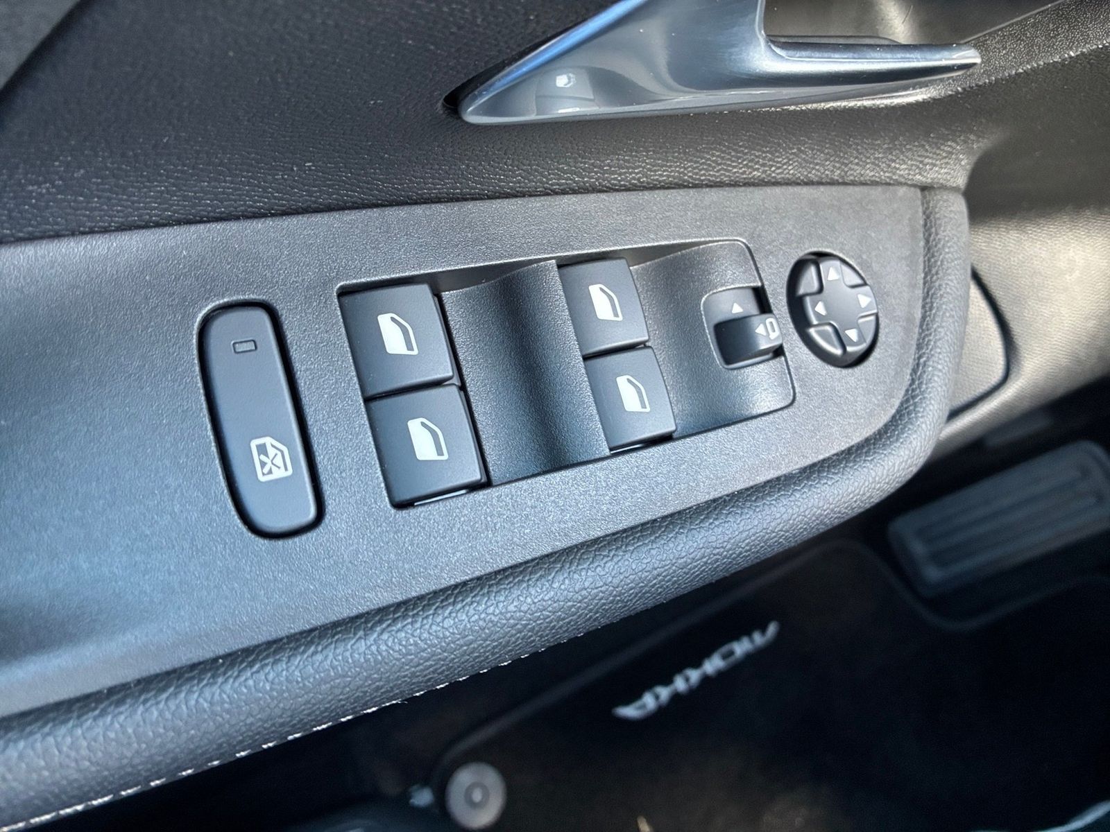 Fahrzeugabbildung Opel Mokka 1.2 Turbo Ultimate Kamera,SHZ,ACC,Keyless
