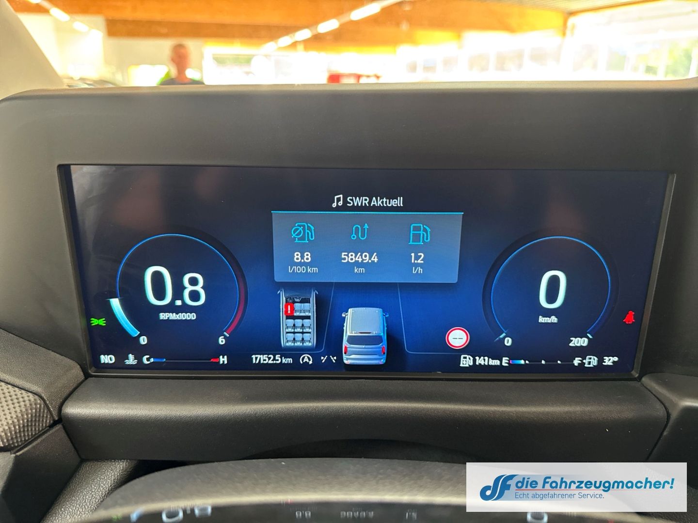 Fahrzeugabbildung Ford Transit Custom Kombi 320 L2 FWD Trend Navi LED K