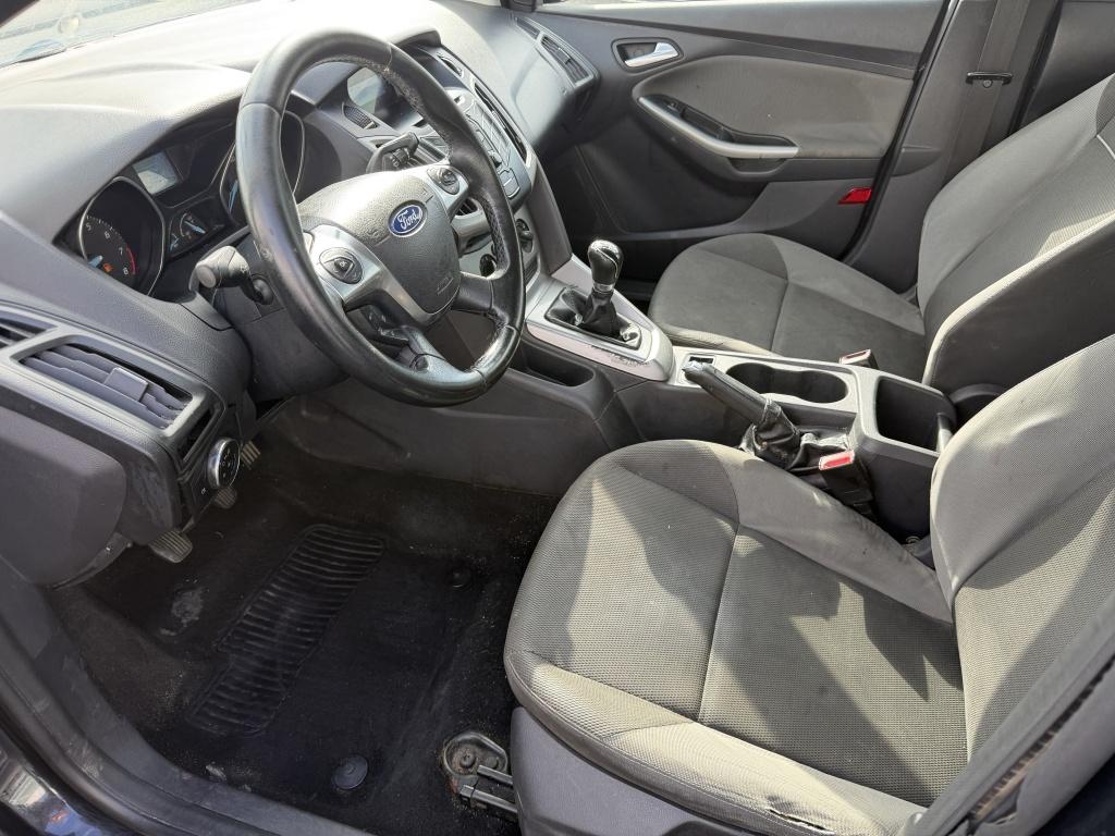 Ford Focus 2012 — photo 6