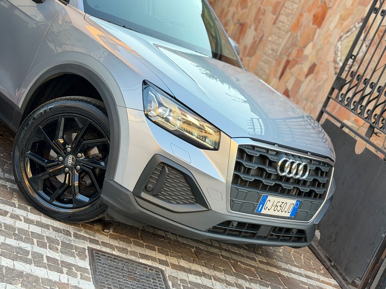 Audi Q2 30 TDI S tronic Admired imagem 2