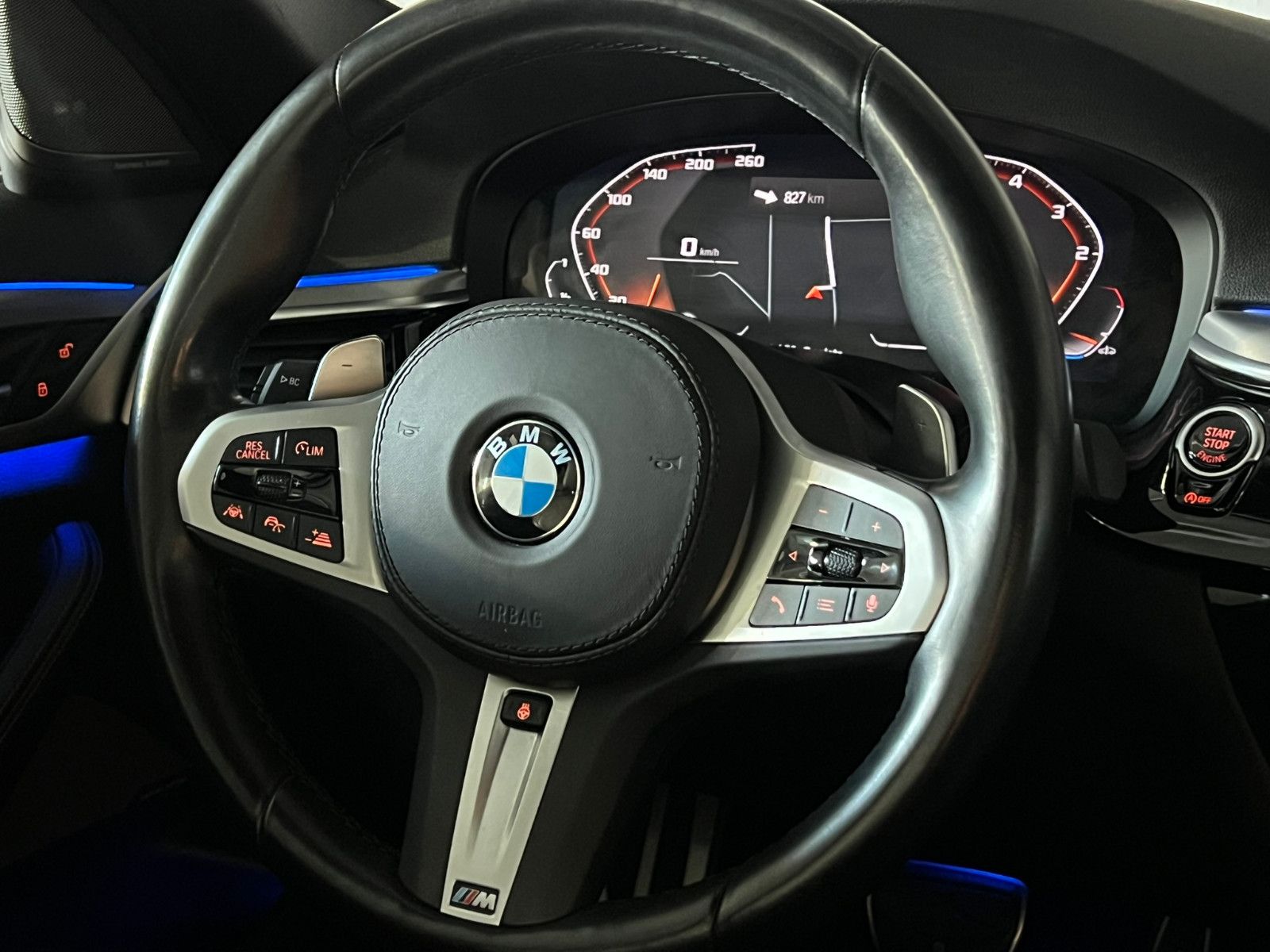 Fahrzeugabbildung BMW M550 d xDrive/LASER/ACC/DAB/H&K/DRIV. ASS. PLUS