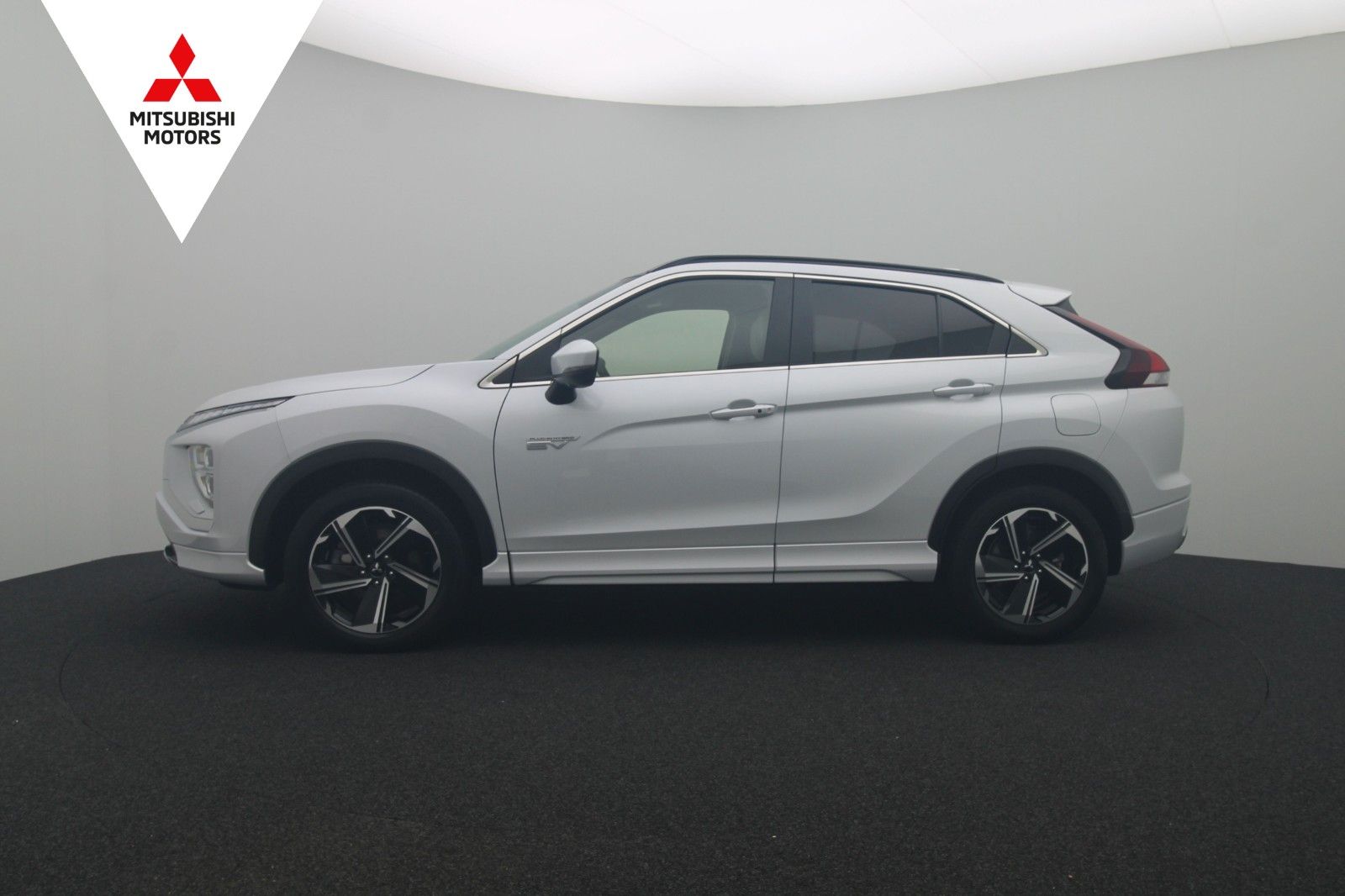 Fahrzeugabbildung Mitsubishi Eclipse Cross 2.4 PHEV Top 4WD PANO ACC LED