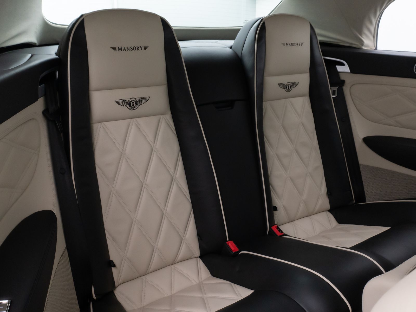 Fahrzeugabbildung Bentley Continental GTC MANSORY Speed Massage VOLL