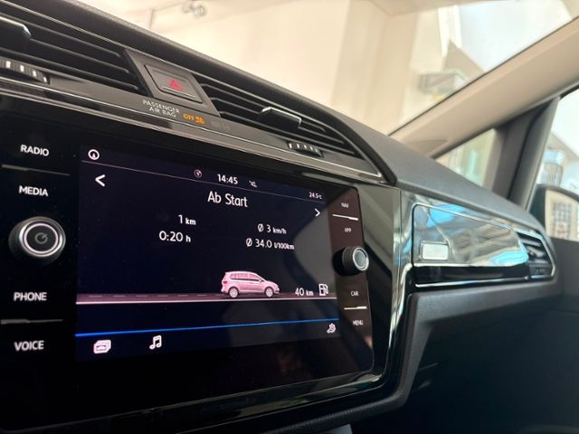 Touran  R-Line 1.5 TSI LED NAV ACC AHK KAM 8FACH