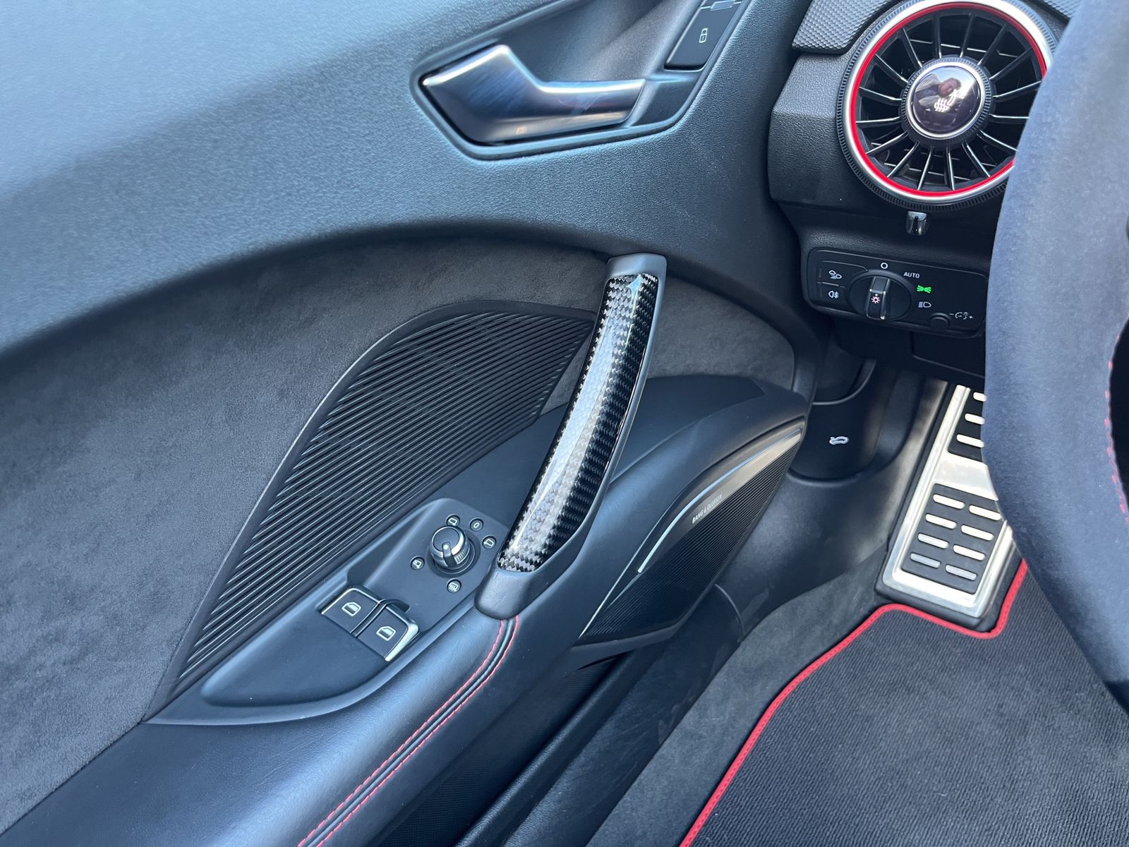 Fahrzeugabbildung Audi TTS Roadster competition*Matrix*B&O*ViCo*SHZ**