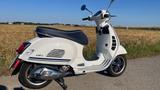 Vespa GTS 300 HPE Yachtclub - VESPA GTS 300 HPE