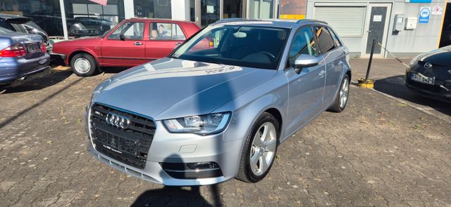 AUDI A3 2.0 TDI S line DSG Navi  PDC SH  Alu 17 2Hd