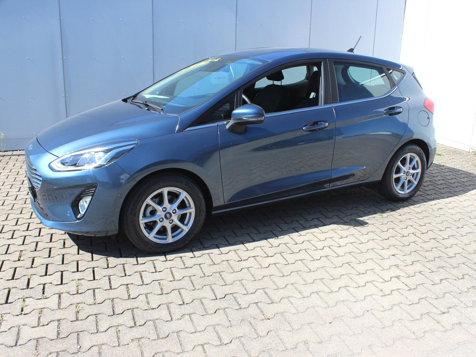 Fahrzeugabbildung Ford Fiesta Titanium 1,0 EcoBoost