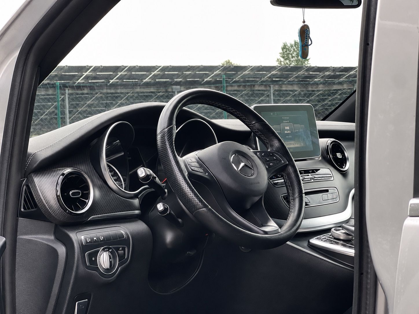 Mercedes-Benz V 220 AMG-Line foto 10