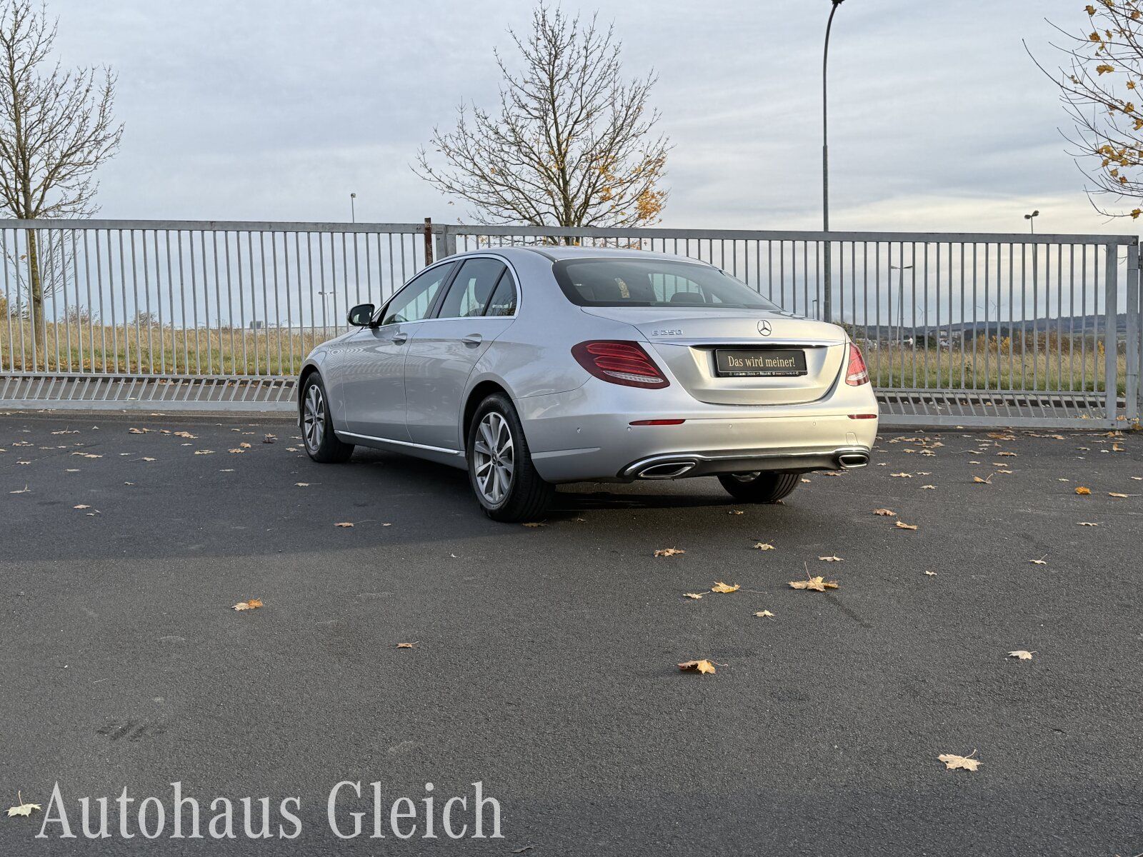 Fahrzeugabbildung Mercedes-Benz E 250 Avantgarde Navi/Autom./Klima/LED/Sitzhzg.