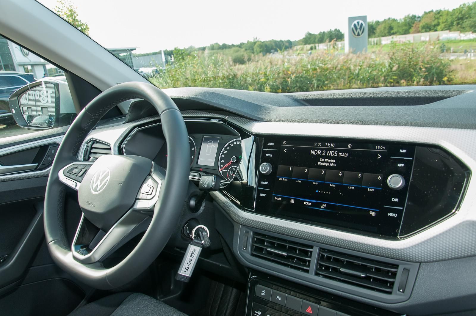 Fahrzeugabbildung Volkswagen T-Cross 'Move' 1.0 l TSI OPF 110 PS 7-Gang-DSG N