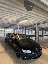 BMW E93 320i - BMW 320: E93