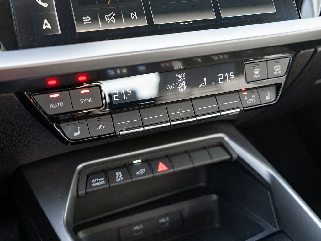 Fahrzeugabbildung Audi A3 Sportback 40 TFSI e LED SMARTPHONE INTERFACE