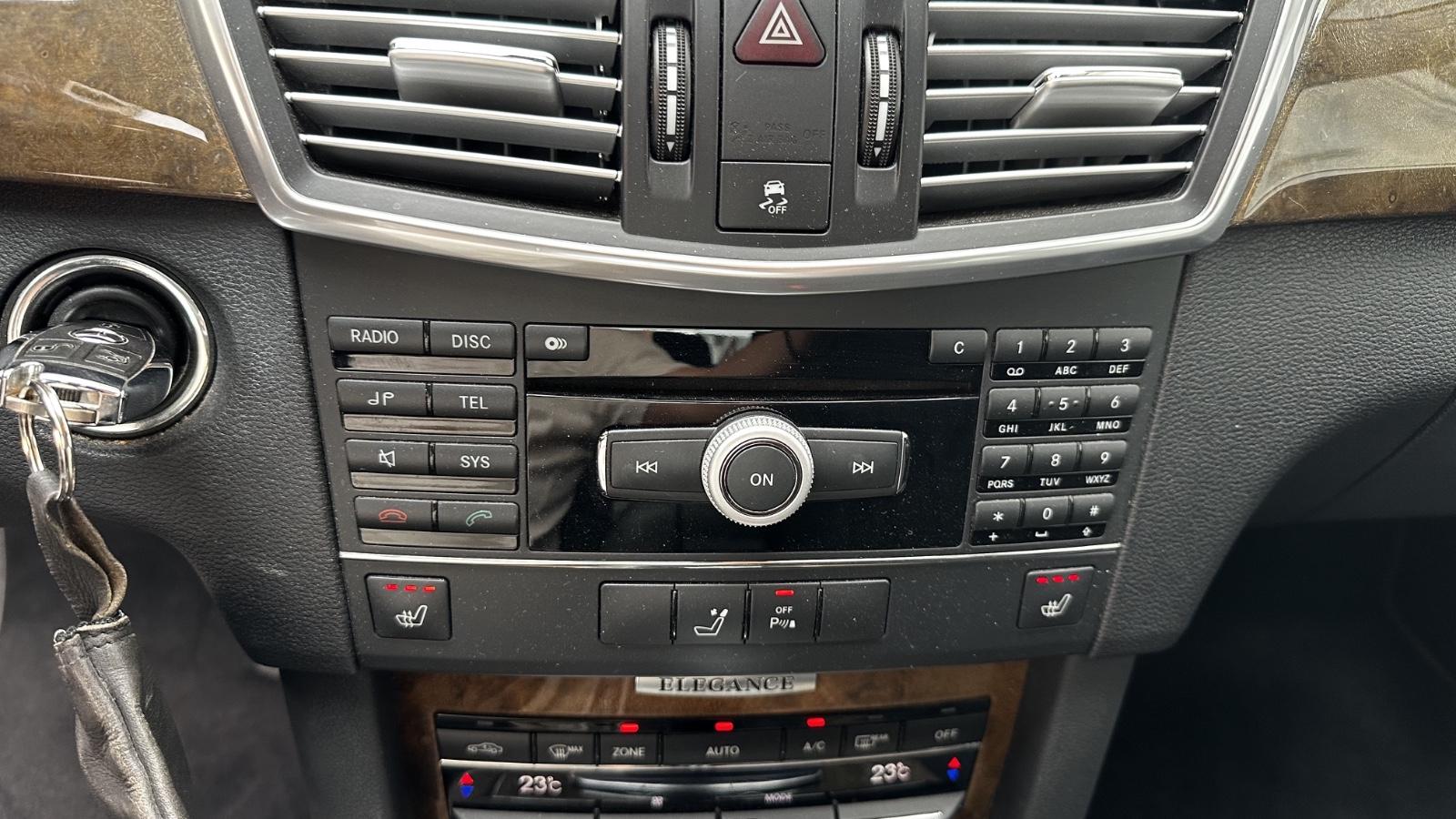 Mercedes-Benz E 220 CDI BlueEFFICIENCY Standard
