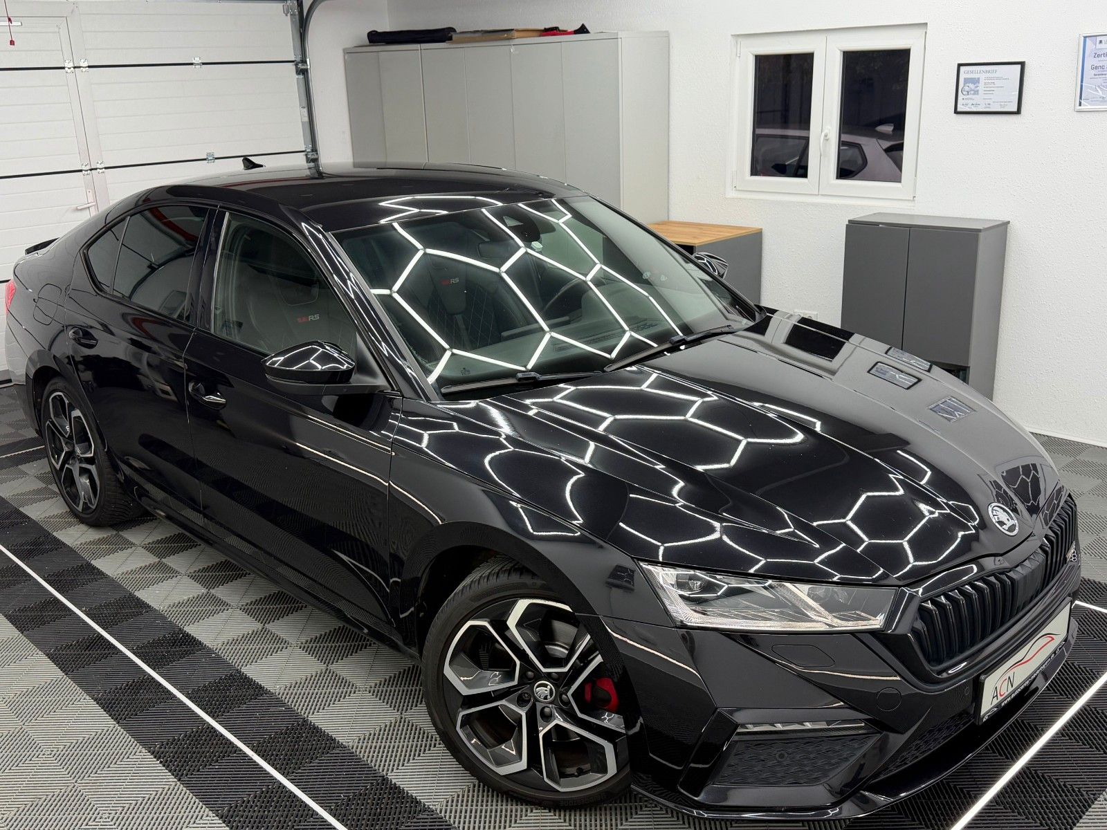 Fahrzeugabbildung SKODA Octavia Lim. RS TSI/FACELIFT/AMBI+/ACC/MASSAGE