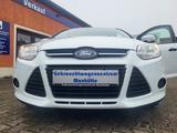 Ford Focus Lim. Ambiente AHK, 1.Hand, Zahnriemen NEU - Ford: Limousine