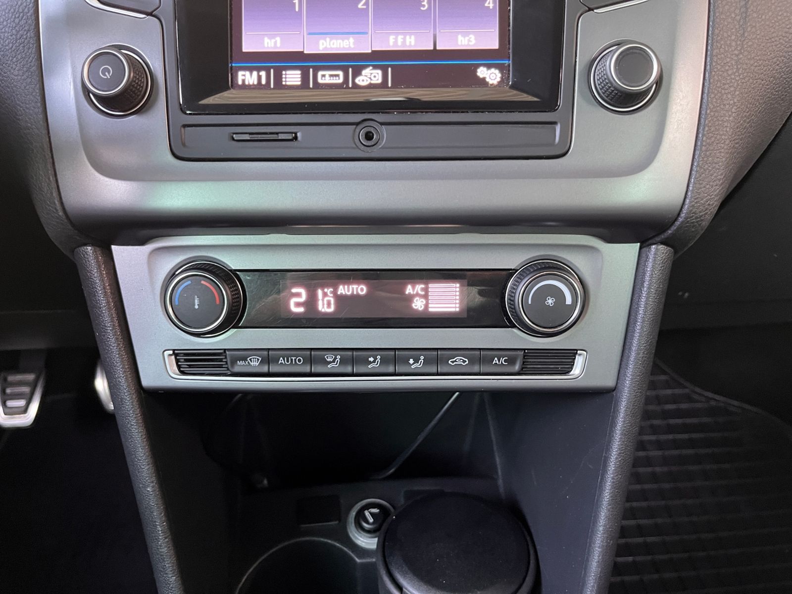 Fahrzeugabbildung Volkswagen Polo V Allstar BMT SHZ PDC ALU