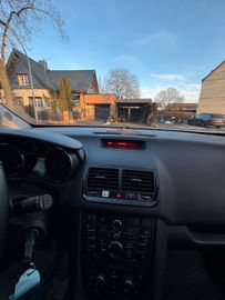 Bild 4 Opel Meriva B Edition 1.4 120PS RADIO CD KLIMA GJR