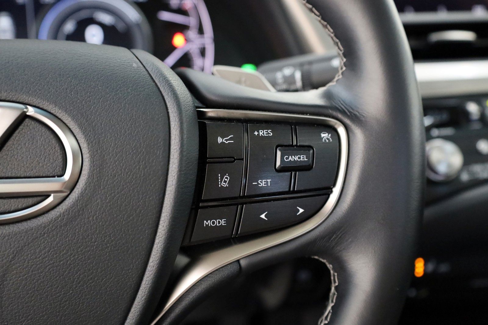 Fahrzeugabbildung Lexus ES 300 Luxury Line,Leder,Navi,LED,SH,ACC,SD