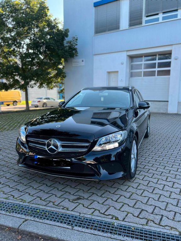 Image of Mercedes-Benz C 220