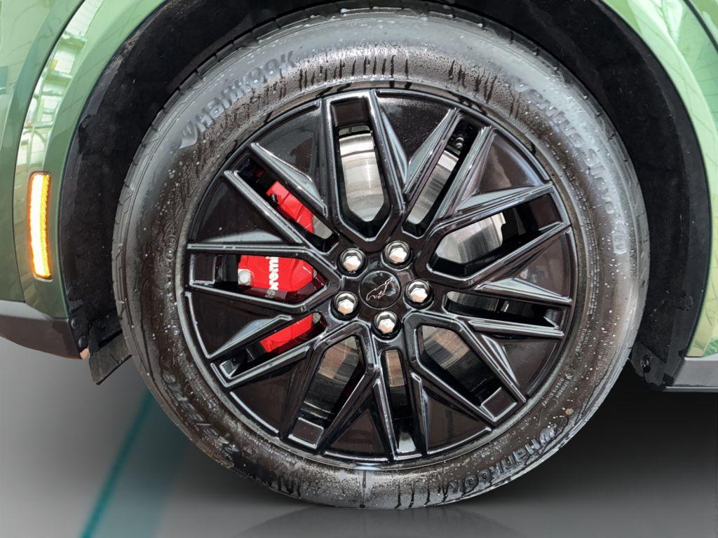 Ford Mustang Mach-E AWD PREMIUM