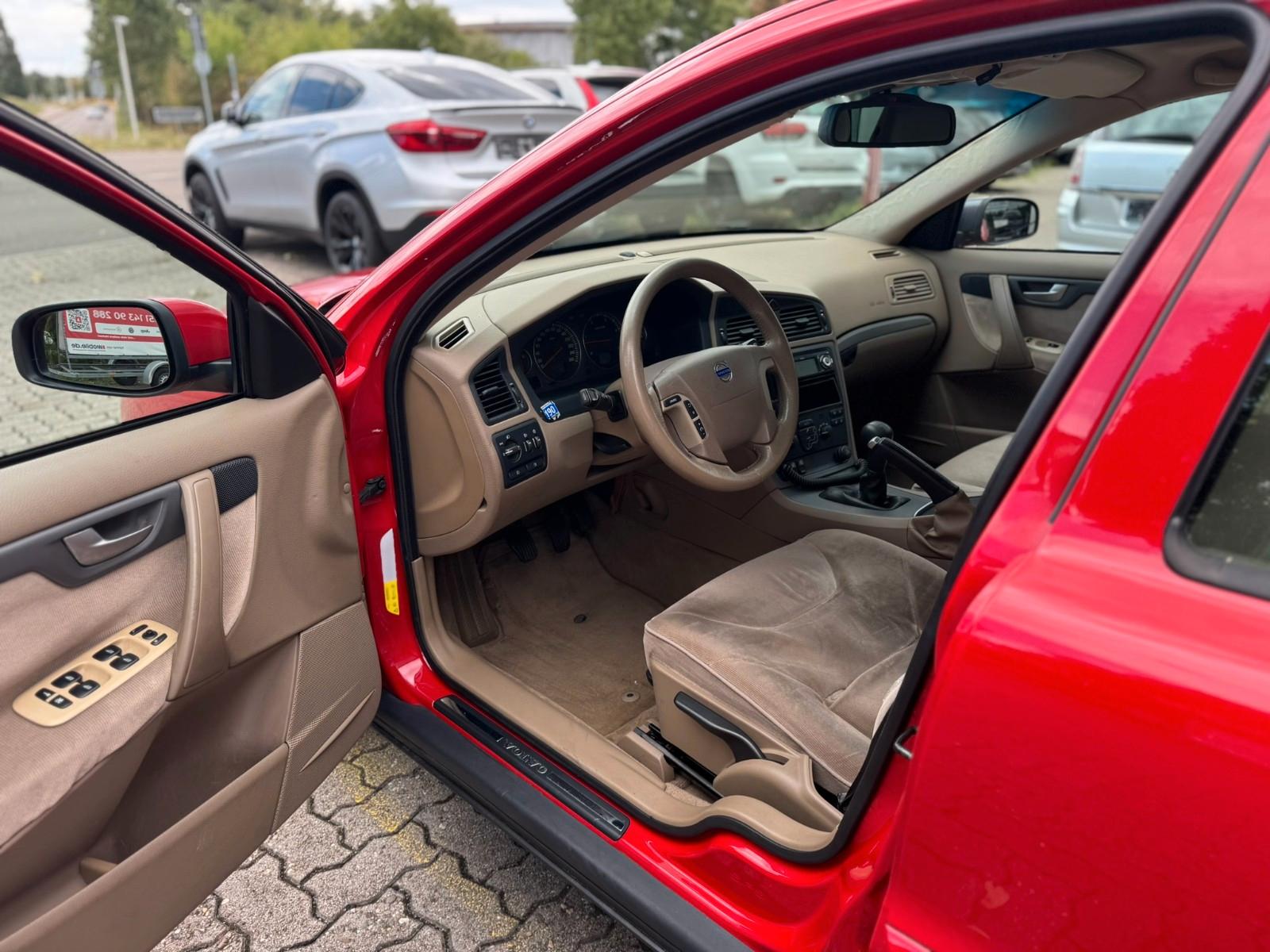 Volvo V70 2005 — photo 10