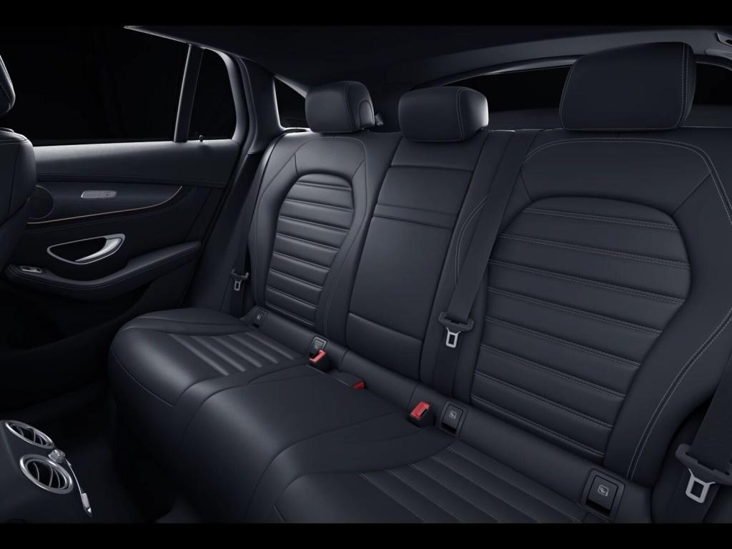 Mercedes-Benz EQC 400 4M AMG KAMERA AHK MULTIBEAM SHD