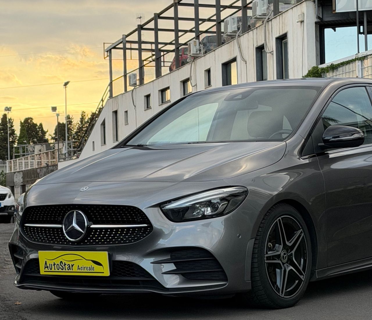 Mercedes-Benz MERCEDES CLASSE B 180D 116CV PREMIUM AMG NIGHT E imagem 3