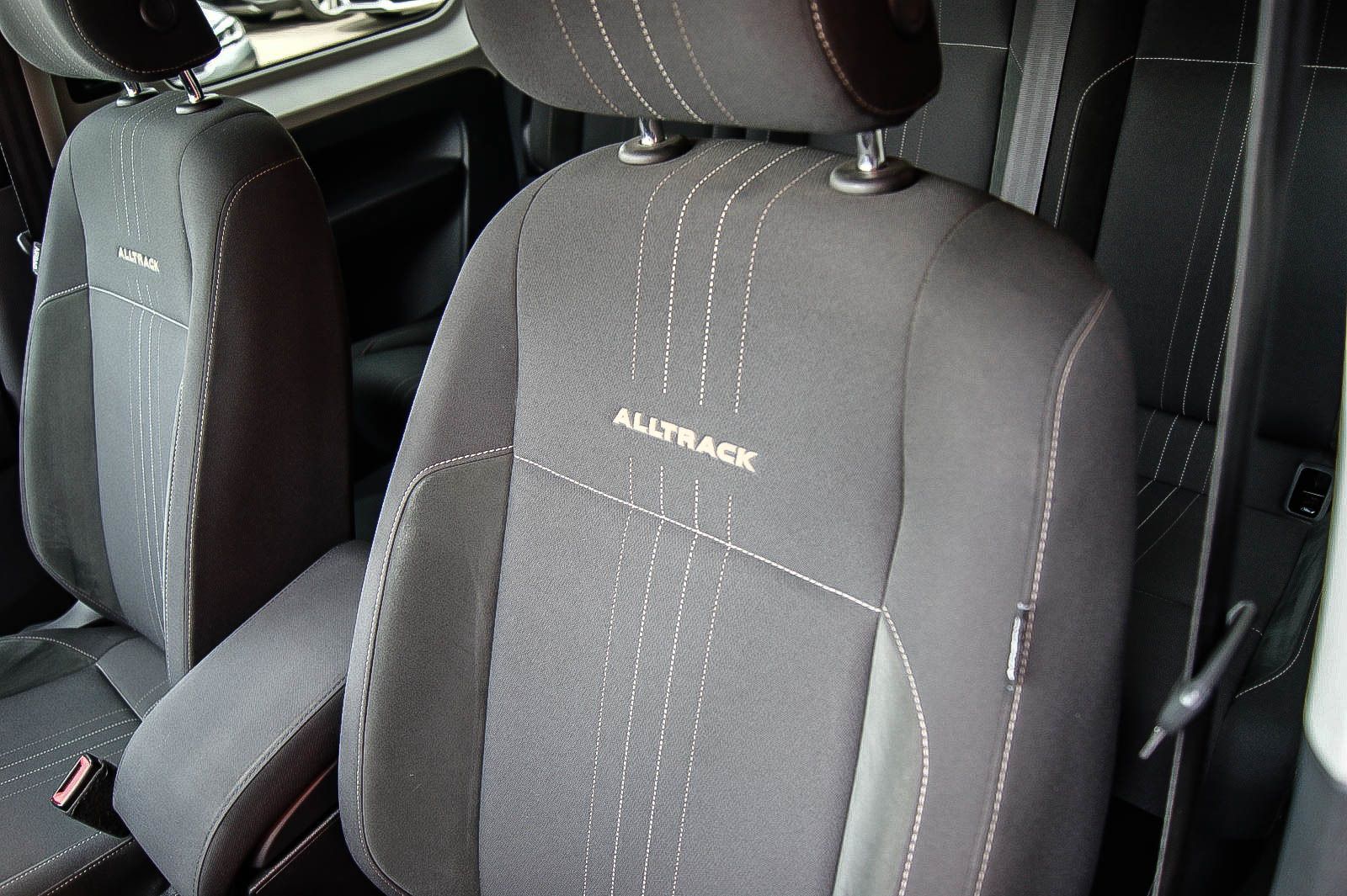 Fahrzeugabbildung Volkswagen Caddy 2.0 TDI 4MOTION Alltrack Bi-XENON PLA Allt