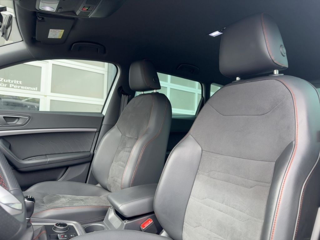 Fahrzeugabbildung SEAT Ateca FR, ACC, AHK, SHZ, RFK, PDC, NAVI, Apple C