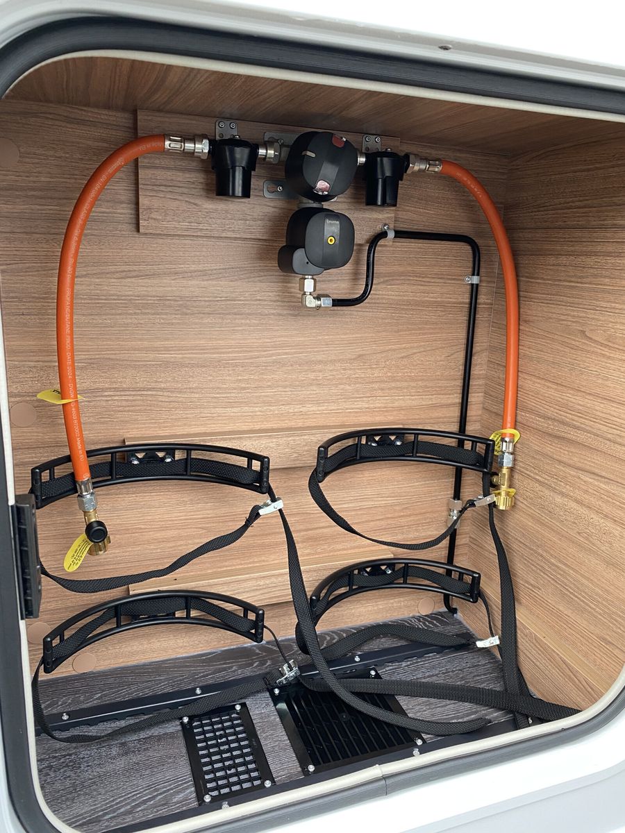 Fahrzeugabbildung Weinsberg CaraSuite Ford 650 MEG Navi, Markise, Isofix uvm