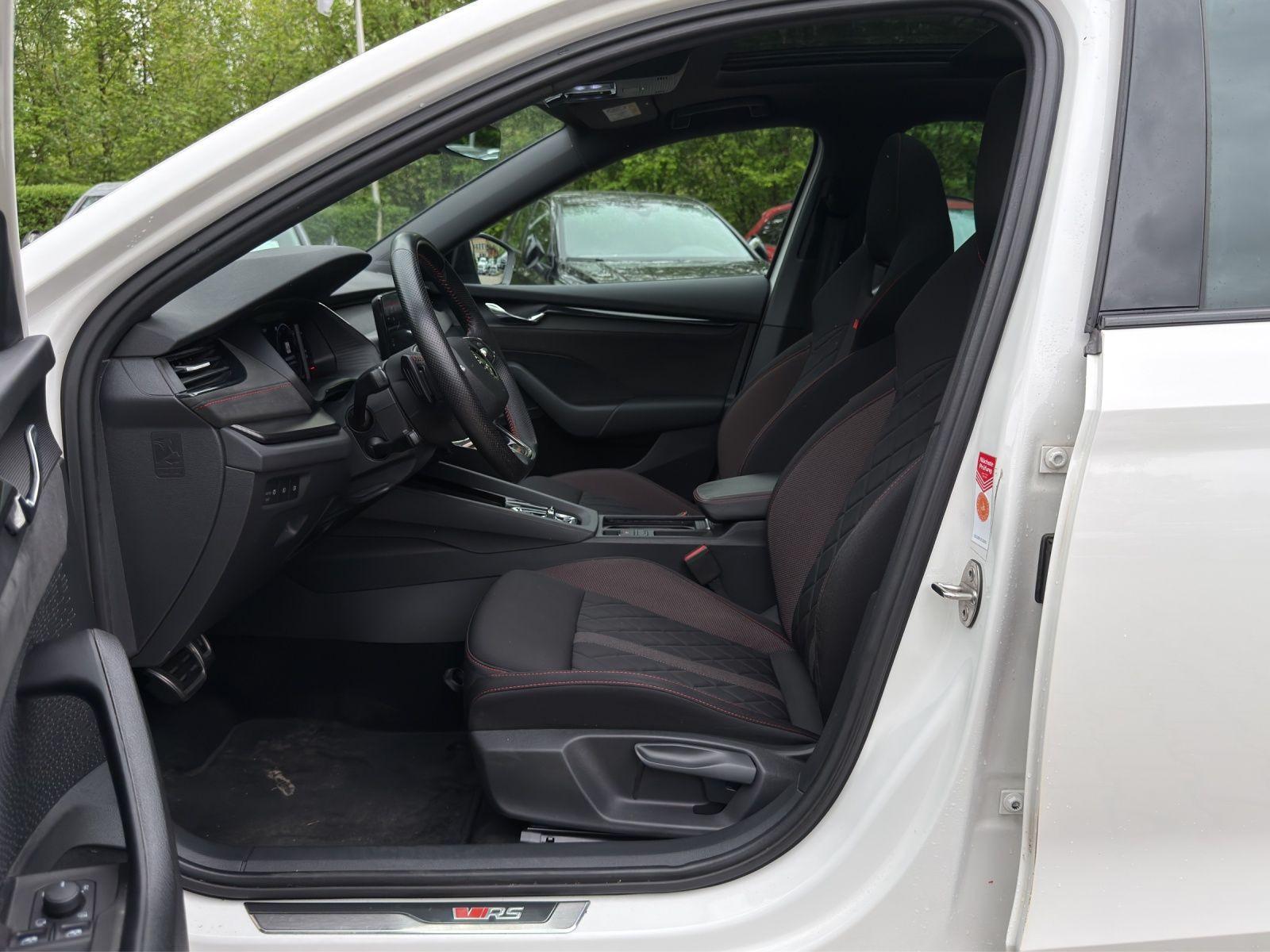 Skoda Octavia Combi RS 2.0 TDI LED*Navi*AHK*Panorama