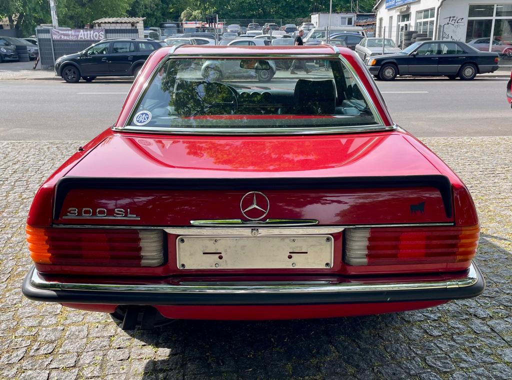 Mercedes-Benz SL 300