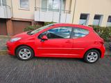 Peugeot 207 Forever 75 Forever - Peugeot 207 Forever mit Benzin-Antrieb