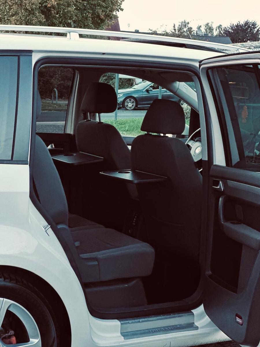 Volkswagen Touran 2009 — photo 15