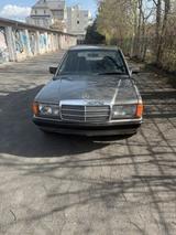 Mercedes-Benz Mercedes 190 Oldtimer sehr gepflegt , Batt... - Mercedes-Benz 190 Gebrauchtwagen in Frankfurt