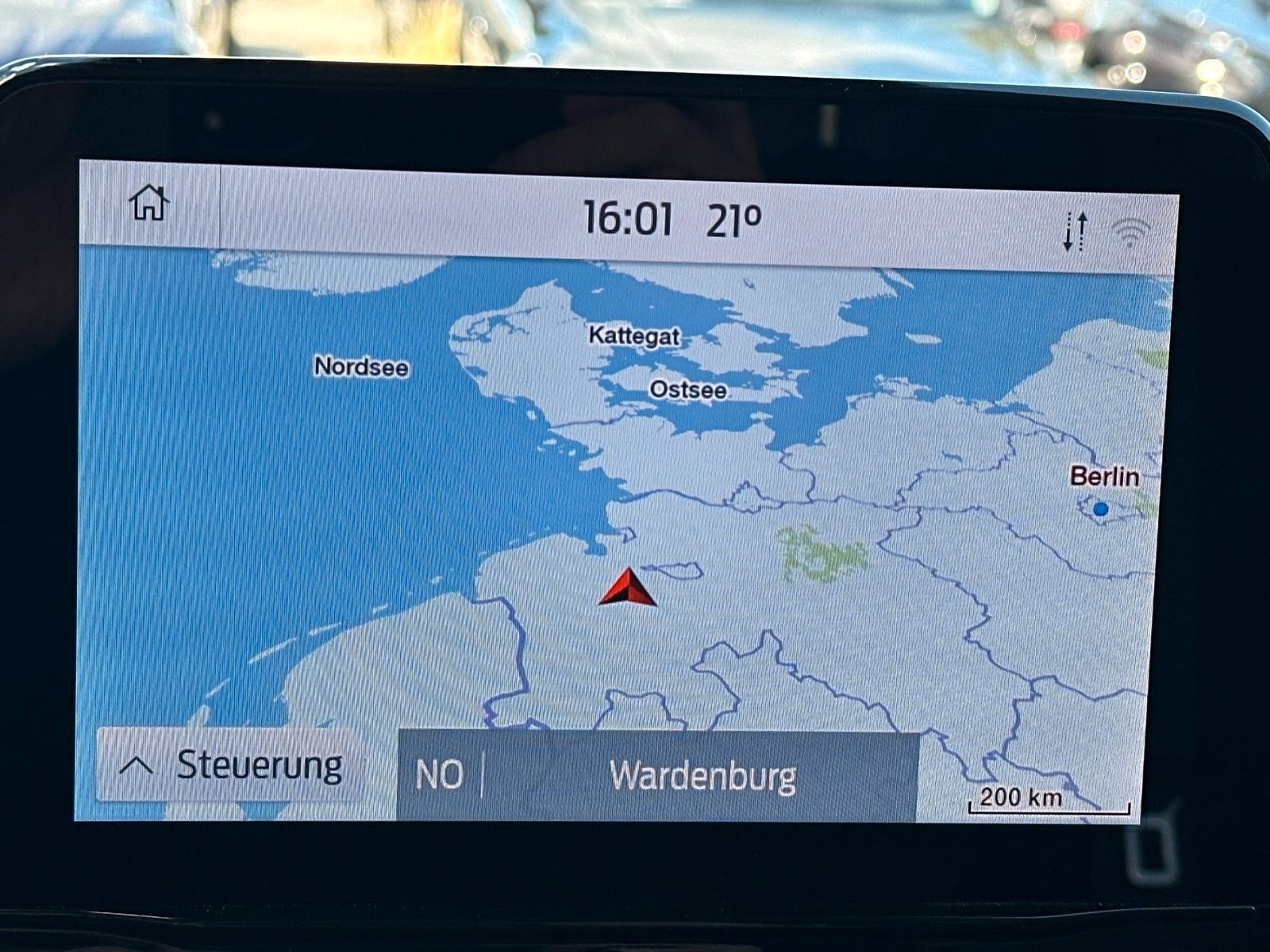 Fahrzeugabbildung Ford Transit Custom 320 L1H1 SORTIMO+NAV+AHK+STHZG