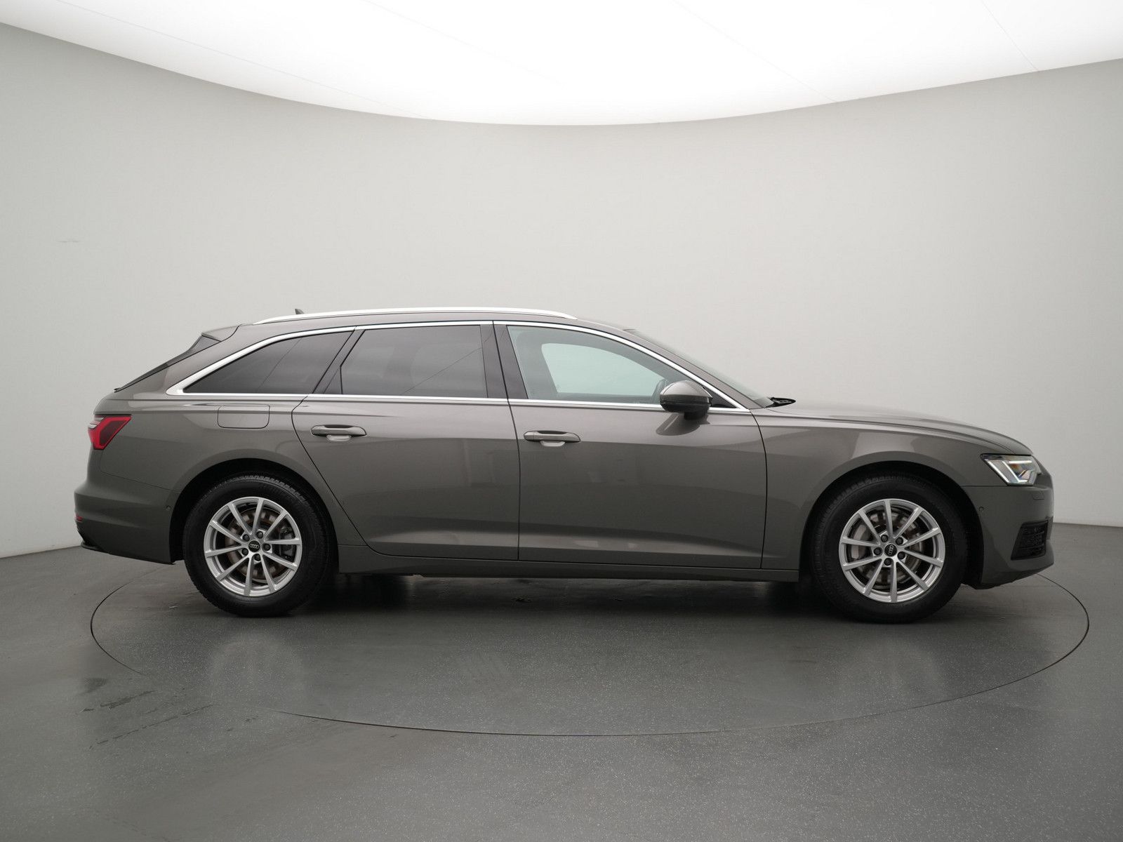 Audi A6 Avant 45 quattro AHK ACC NAVI KAM STANDHZ SHZ imagem 3