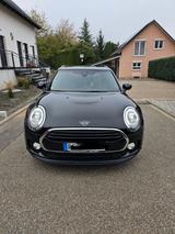 MINI Cooper D Clubman  - schwarze MINI Cooper D Clubman