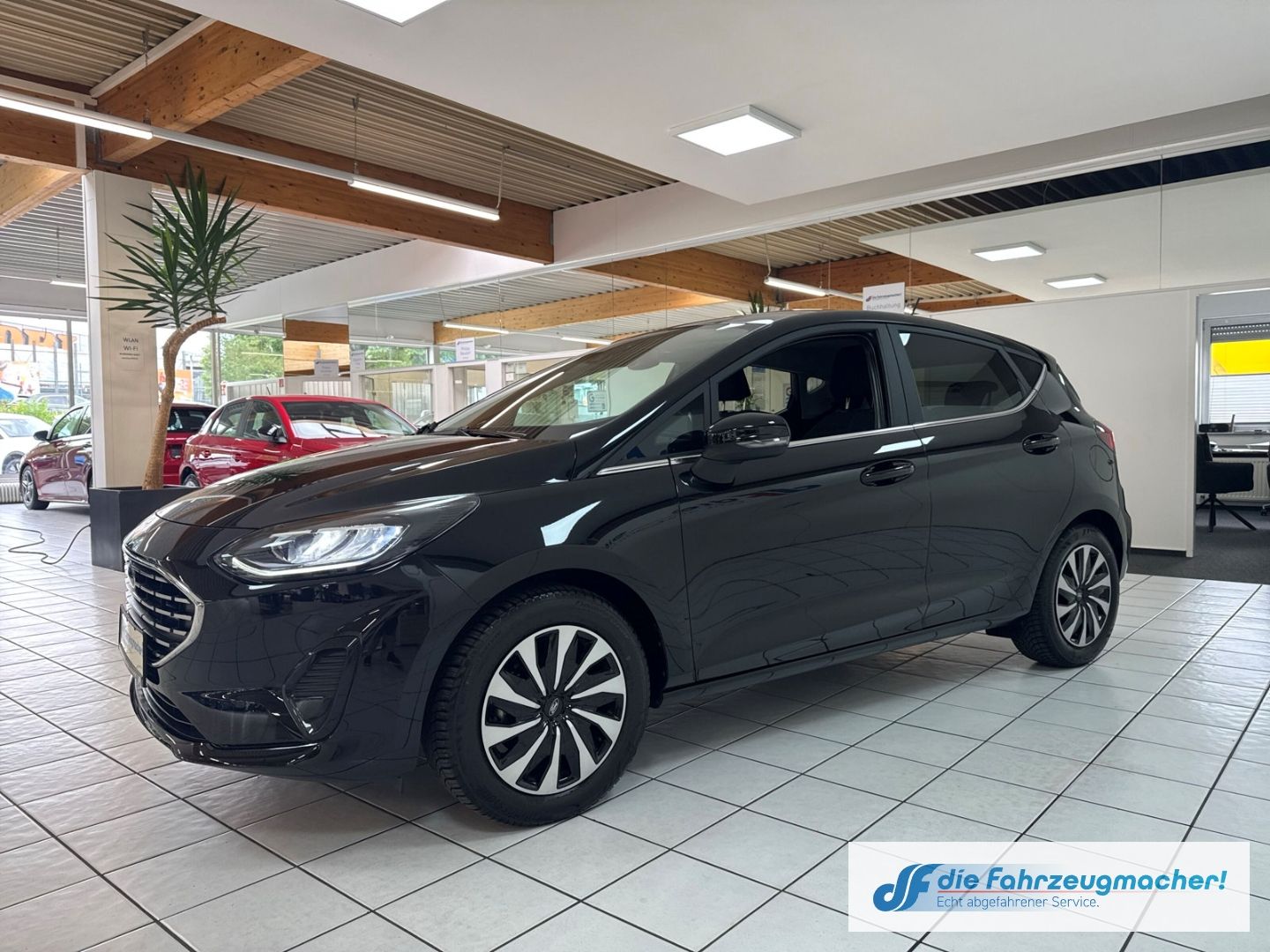Fahrzeugabbildung Ford Fiesta Titanium X Navi LED Blendfreies Fernl. Ku