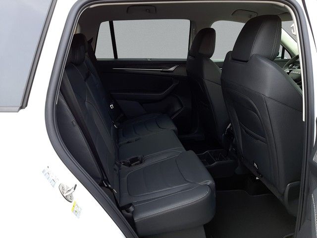 Fahrzeugabbildung Skoda Kodiaq Selection 2.0TDI 4x4 AHK 360° Matrix