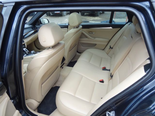Fahrzeugabbildung BMW 530d xDrive/M-Paket/2.Hd/Leder/HUD/Pano/20Zoll/