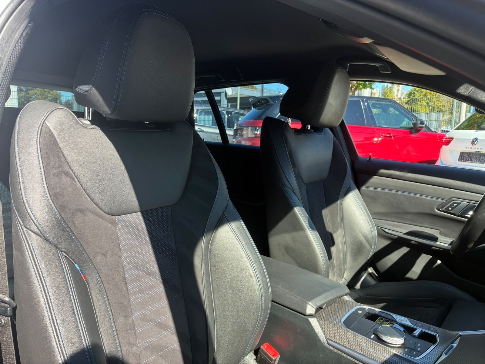 BMW 320 320 d Touring Aut M Sportpaket*LED*HiFI*Kamera*, Ansicht 9