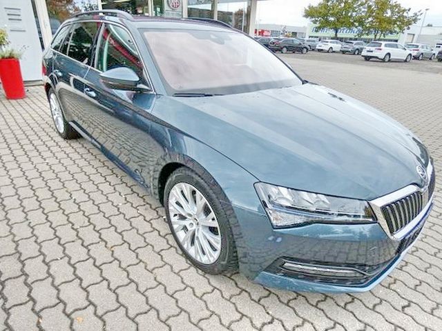 Skoda Superb Combi AAC Kamera Navi SHZ LHZ AZV LED ALU