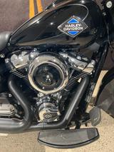 Harley-Davidson FLHC Softail Heritage Classic VORFÜHRER DEAL - HARLEY-DAVIDSON SOFTAIL HERITAGE CLASSIC FLHC