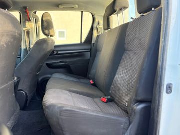 Toyota Hilux - 11
