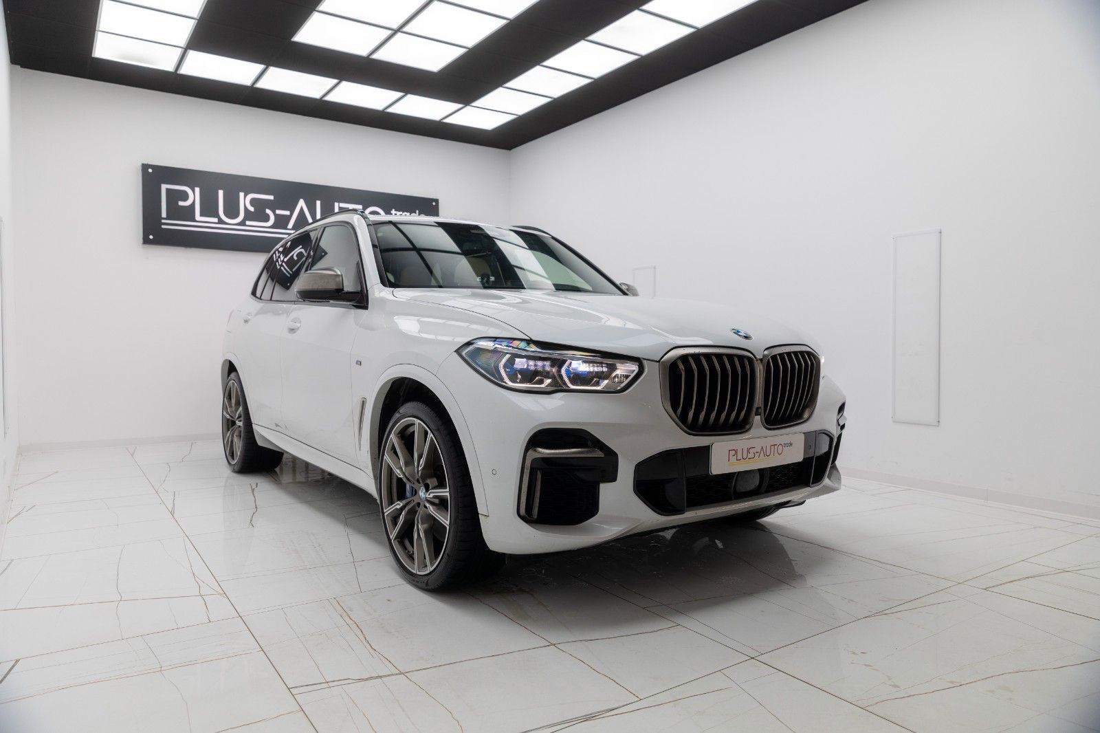 BMW X5 M50 i