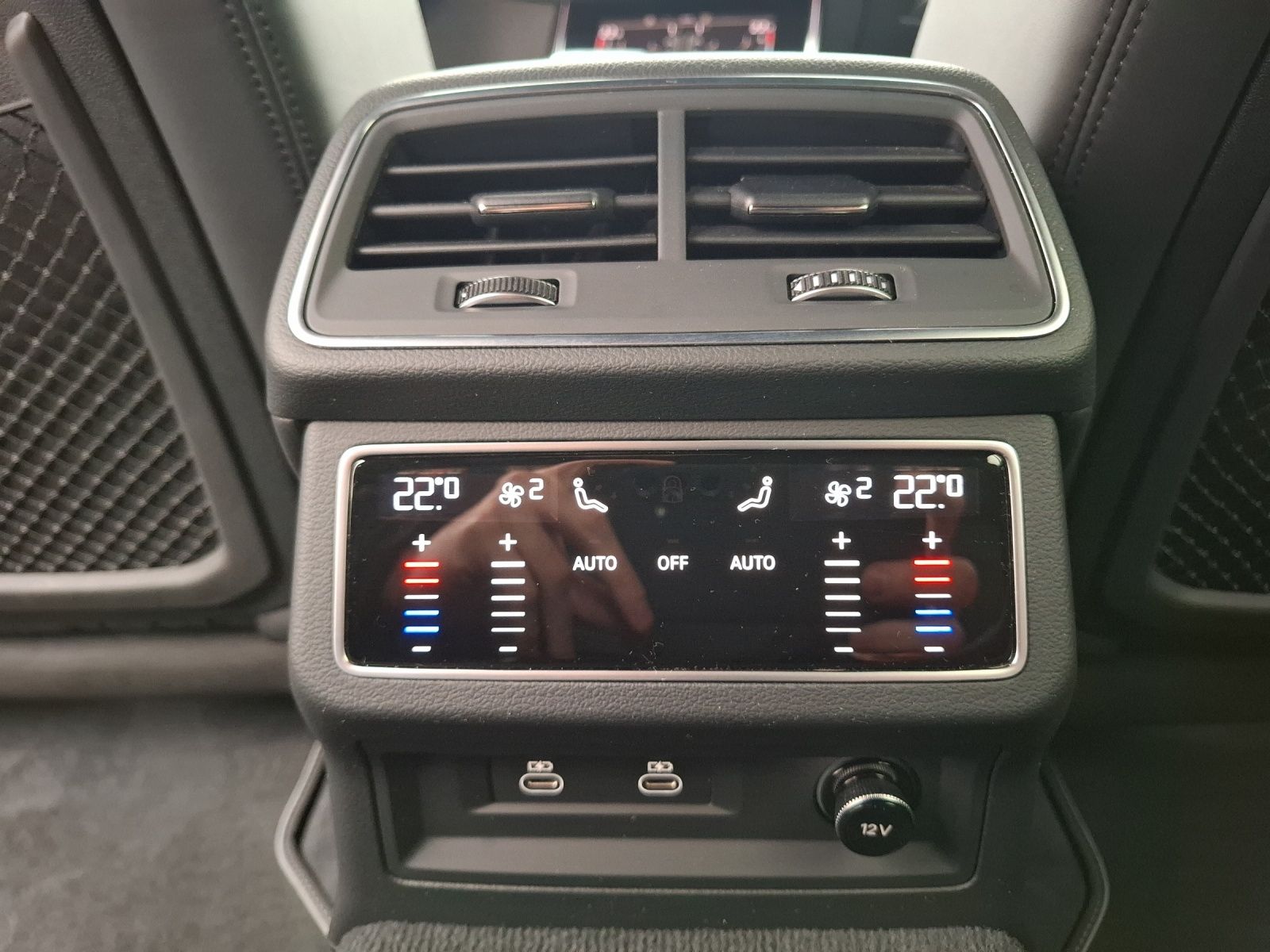 Fahrzeugabbildung Audi A6 Avant 55 TFSI Sport quattro S-tronic S-Line M