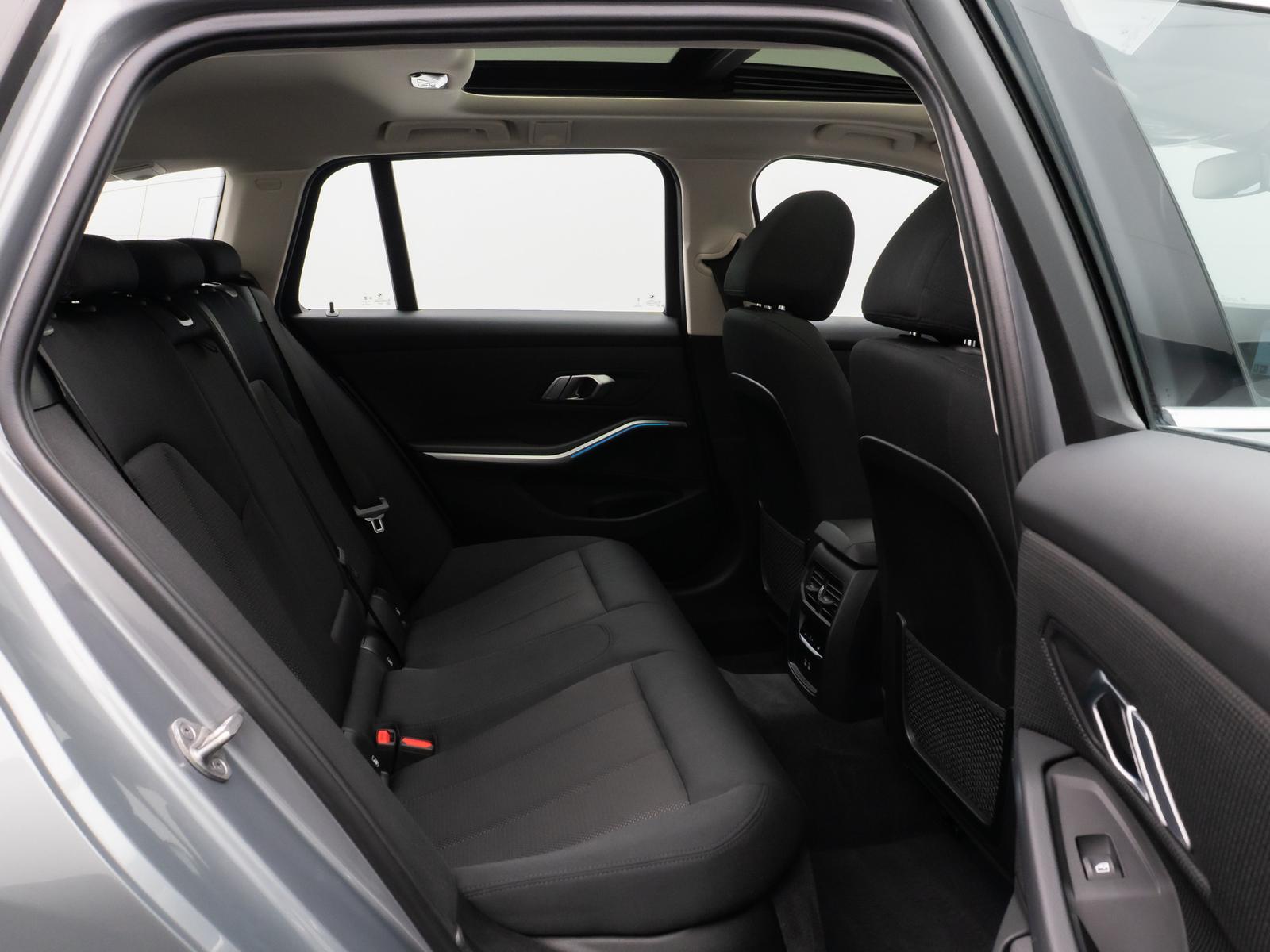 BMW 320 d xD Panorma Kamera DAB Ad.LED Lenkradheizung, миниатюра 26